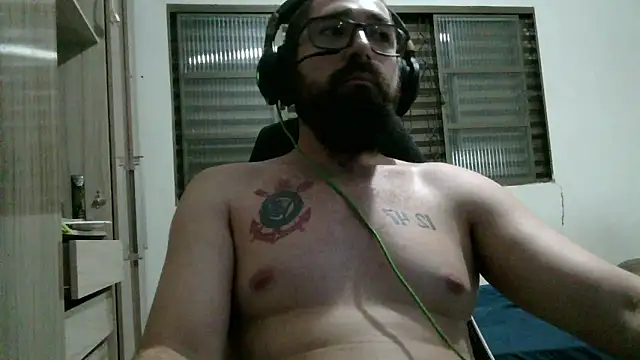 Redlovecouple online show from February 26, 2026, 9:58 pm