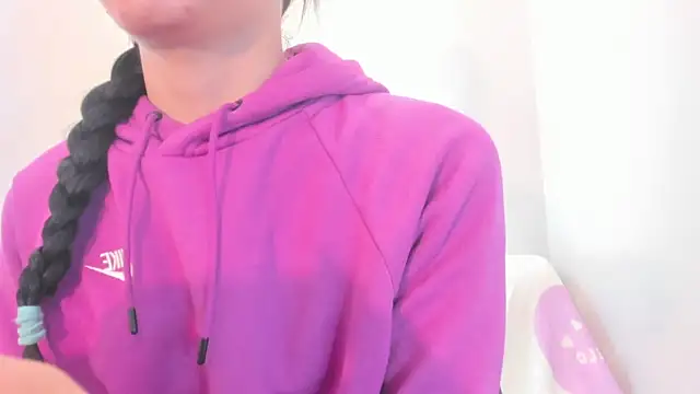 AllanaRosee online show from May 13, 2026, 1:52 pm