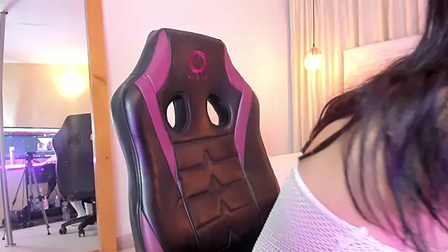 Snapshot of Demon_lala chatting on March 6, 2026, 12:45 pm Demon lala online show from March 6, 2026, 12:45 pm