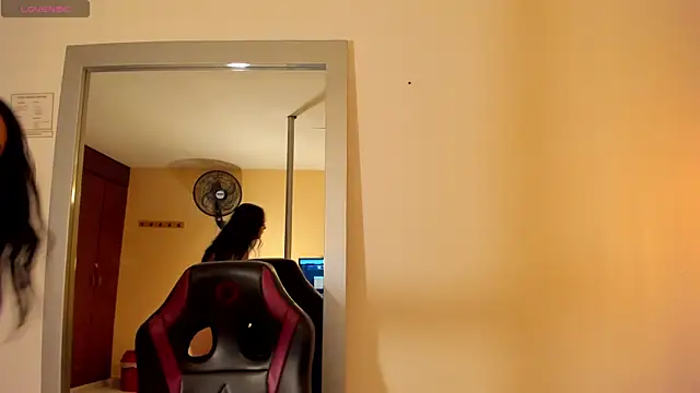 Snapshot of Demon_lala chatting on April 2, 2026, 1:09 pm Demon lala online show from April 2, 2026, 1:09 pm