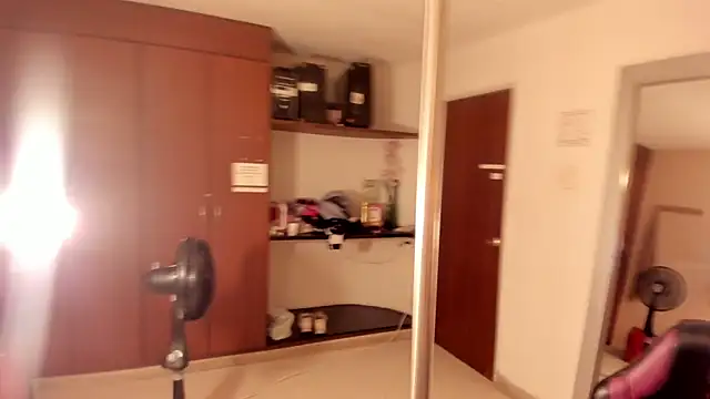 Snapshot of Demon_lala chatting on April 14, 2026, 12:44 pm Demon lala online show from April 14, 2026, 12:44 pm