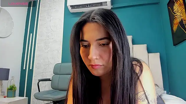 Snapshot of Adrienne__ chatting on March 6, 2026, 9:22 pm Adrienne online show from March 6, 2026, 9:22 pm