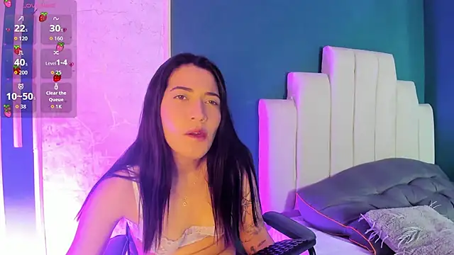 Snapshot of Adrienne__ chatting on March 31, 2026, 8:31 pm Adrienne online show from March 31, 2026, 8:31 pm