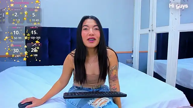 Snapshot of Adrienne__ chatting on April 1, 2026, 9:23 pm Adrienne online show from April 1, 2026, 9:23 pm