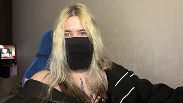 Snapshot of UnaXyling chatting on February 22, 2026, 11:25 pm UnaXyling online show from February 22, 2026, 11:25 pm