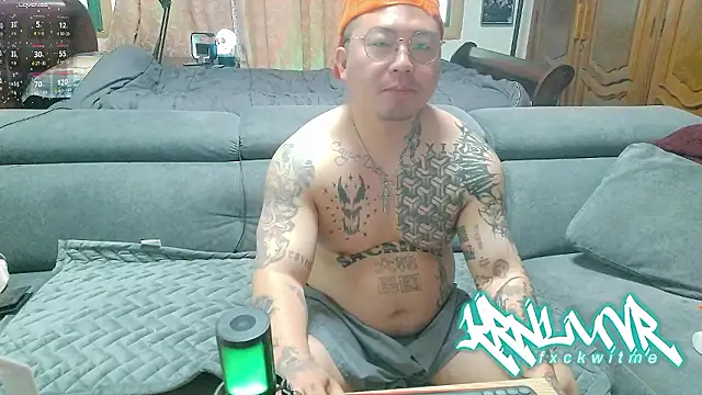 Snapshot of fxckuno chatting on April 9, 2026, 4:23 am fxckuno online show from April 9, 2026, 4:23 am