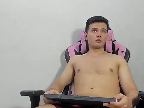 GoldenBoyM online show from March 27, 2026, 3:45 am