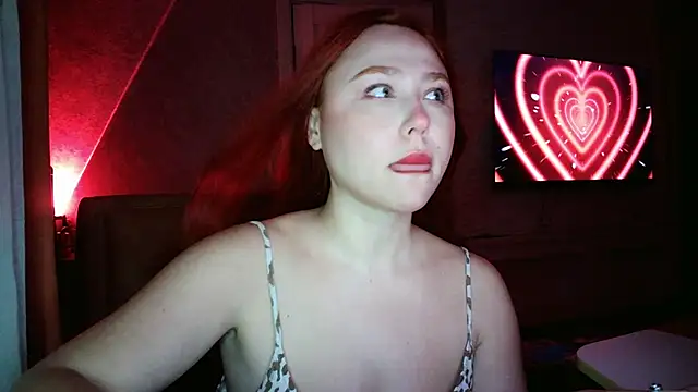 LolaaMint  online show from May 10, 2026, 3:06 pm