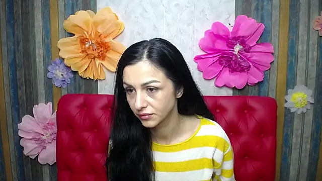 EvaClarkk online show from April 15, 2026, 5:14 am