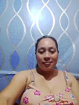 Snapshot of May_Bombs chatting on April 16, 2026, 11:07 pm May Bombs online show from April 16, 2026, 11:07 pm