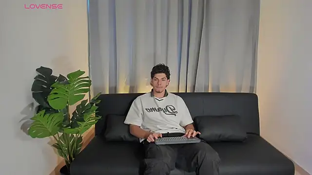 Axel Creed online show from February 28, 2026, 8:54 pm