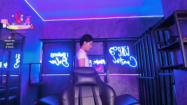 Snapshot of FemNoa chatting on February 13, 2026, 5:09 pm FemNoa online show from February 13, 2026, 5:09 pm