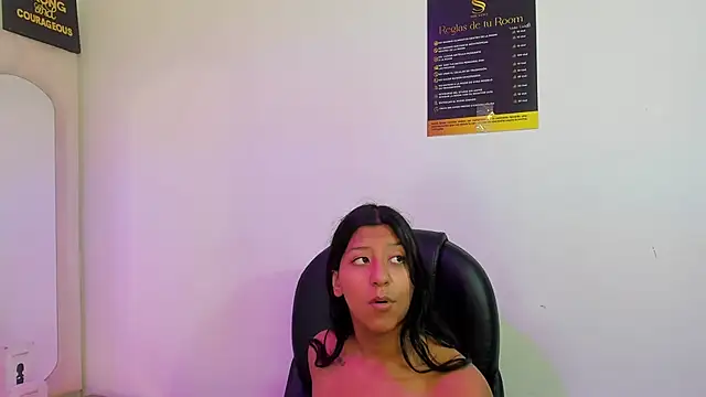 Vaneline2 online show from April 16, 2026, 4:19 pm