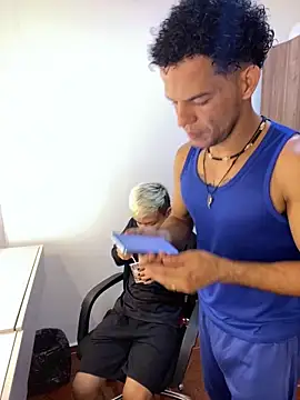 Snapshot of MaxyRyan chatting on March 28, 2026, 12:16 pm MaxyRyan online show from March 28, 2026, 12:16 pm