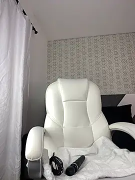 Mia rivers   online show from February 20, 2026, 7:36 pm