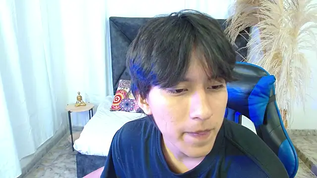 Snapshot of nikoo_18 chatting on February 25, 2026, 1:43 pm nikoo 18 online show from February 25, 2026, 1:43 pm