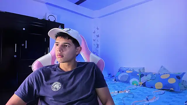 Snapshot of Adrian_Prime_ chatting on February 21, 2026, 6:53 pm Adrian Prime online show from February 21, 2026, 6:53 pm