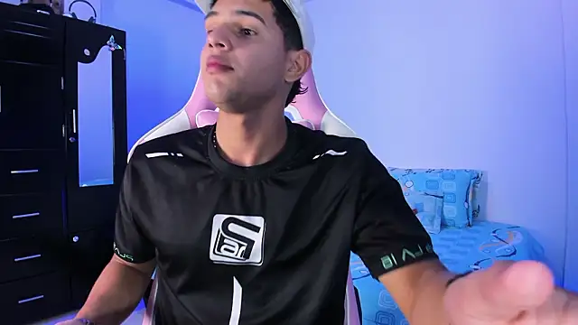 Snapshot of Adrian_Prime_ chatting on February 24, 2026, 7:23 pm Adrian Prime online show from February 24, 2026, 7:23 pm