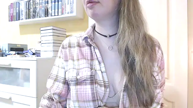 Snapshot of Tasiya chatting on February 22, 2026, 7:45 pm Tasiya online show from February 22, 2026, 7:45 pm