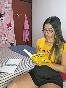 Snapshot of _as_una77 chatting on February 11, 2026, 4:28 am as una77 online show from February 11, 2026, 4:28 am