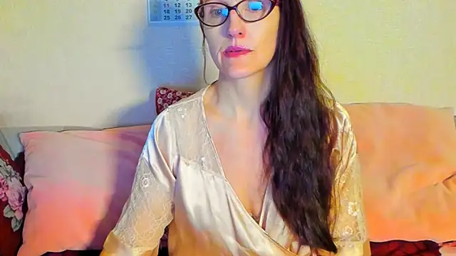 beddable woman online show from April 8, 2026, 2:44 am