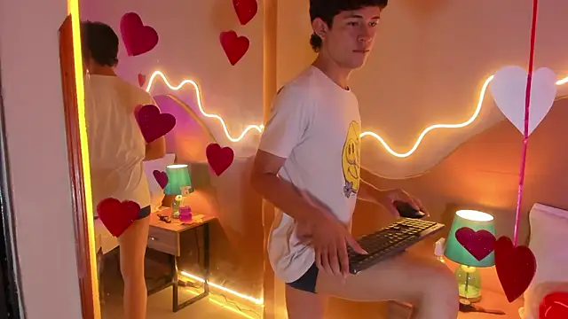 Snapshot of Christian_Foxx chatting on February 13, 2026, 1:29 pm Christian Foxx online show from February 13, 2026, 1:29 pm