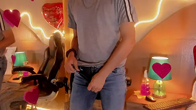 Snapshot of Christian_Foxx chatting on February 14, 2026, 1:41 pm Christian Foxx online show from February 14, 2026, 1:41 pm