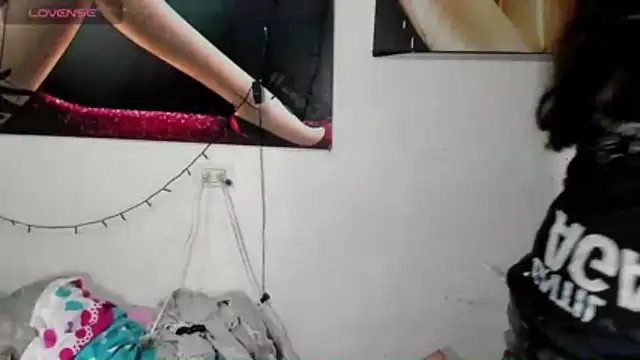 Snapshot of ale-noah chatting on February 13, 2026, 11:06 am ale-noah online show from February 13, 2026, 11:06 am