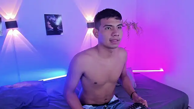 Snapshot of blacke1 chatting on February 10, 2026, 12:48 am blacke1 online show from February 10, 2026, 12:48 am