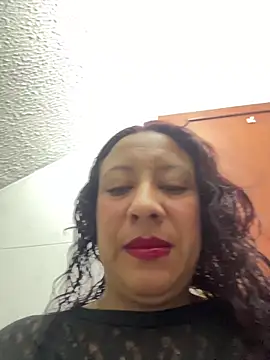 Snapshot of Ximena_firee chatting on February 18, 2026, 11:28 am Ximena firee online show from February 18, 2026, 11:28 am