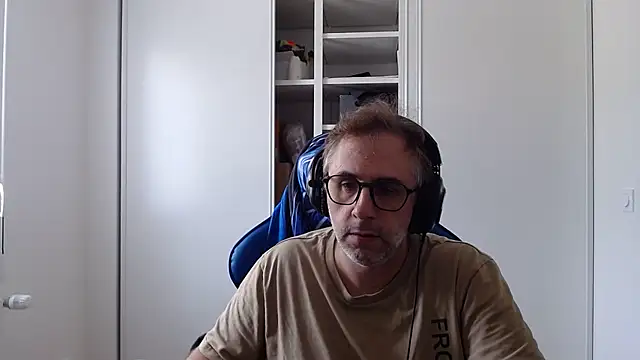 Snapshot of mika3377 chatting on July 3, 2026, 9:59 am mika3377 online show from July 3, 2026, 9:59 am