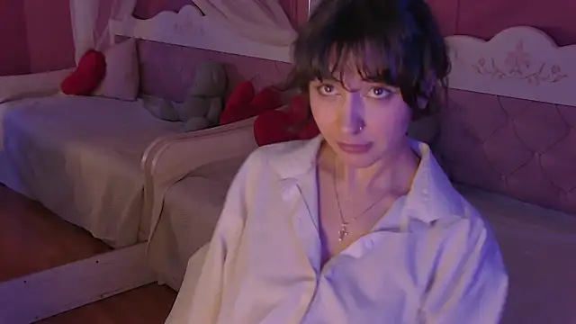 AngelaCox online show from April 20, 2026, 6:16 am