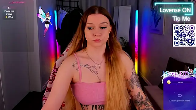 Amy Davisss online show from May 22, 2026, 1:02 am