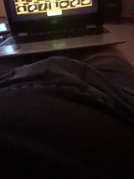 Snapshot of Tommyzzzzzz chatting on September 15, 2025, 5:13 pm Tommyzzzzzz online show from September 15, 2025, 5:13 pm