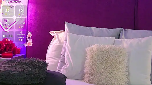 CellineHudson online show from March 11, 2026, 9:21 pm