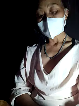 witch-xx online show from June 24, 2026, 9:25 pm