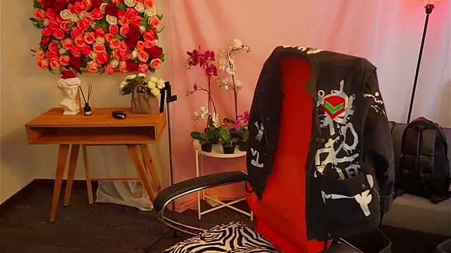 NeoGeisha online show from April 8, 2026, 1:22 pm