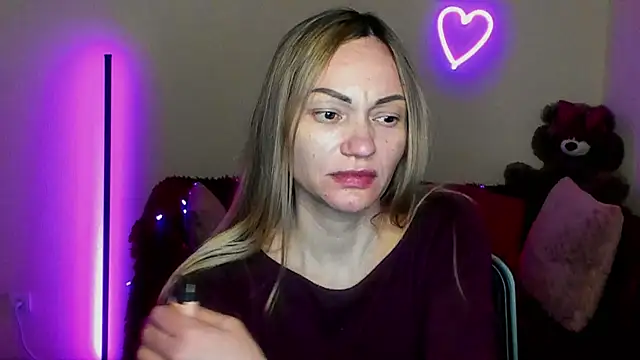 BlondMikey22 online show from April 15, 2026, 5:31 pm