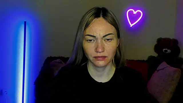 BlondMikey22 online show from May 15, 2026, 5:25 am