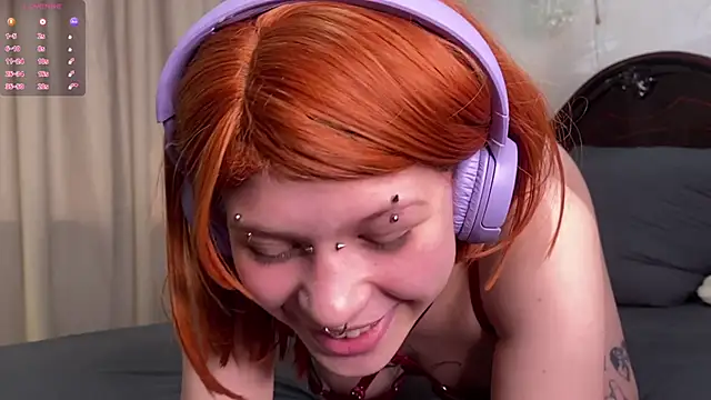 Snapshot of MeowMixer chatting on May 3, 2026, 9:26 am MeowMixer online show from May 3, 2026, 9:26 am