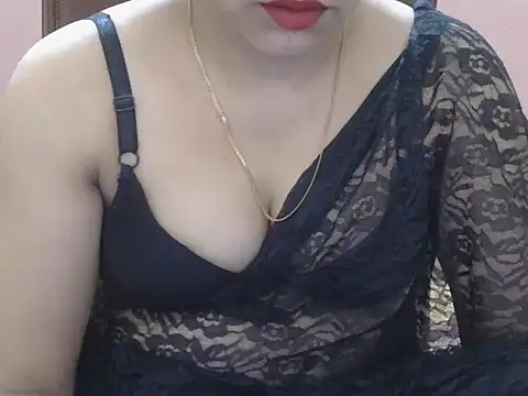 Cute Sheetal online show from May 27, 2026, 12:46 pm