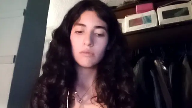 Snapshot of EldoraSchleker chatting on February 6, 2026, 12:37 am EldoraSchleker online show from February 6, 2026, 12:37 am