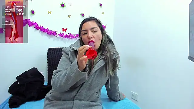 Snapshot of lexyy24 chatting on February 12, 2026, 2:23 pm lexyy24 online show from February 12, 2026, 2:23 pm