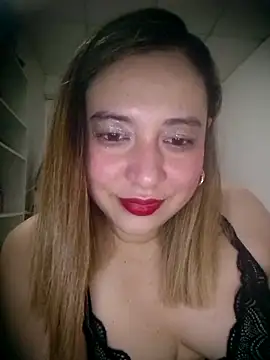 Snapshot of Nyssa_Coil chatting on March 4, 2026, 1:00 am Nyssa Coil online show from March 4, 2026, 1:00 am