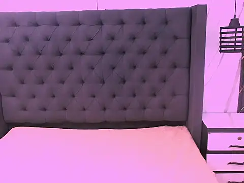 Snapshot of SamiSaturno chatting on February 8, 2026, 6:55 pm SamiSaturno online show from February 8, 2026, 6:55 pm