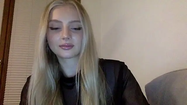 MayaWetDream online show from March 25, 2026, 8:59 pm