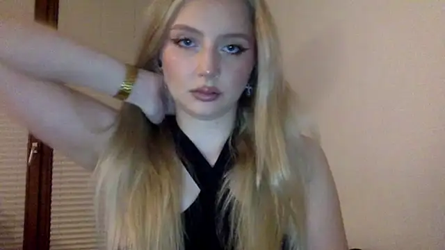 MayaWetDream online show from March 29, 2026, 5:24 pm