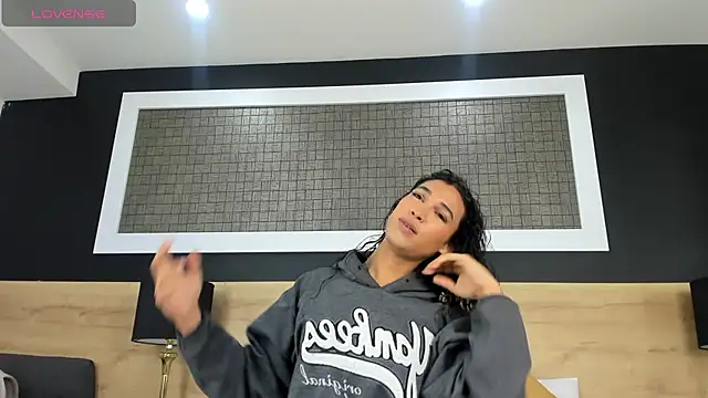 Snapshot of Chloee__Adams chatting on February 28, 2026, 12:28 pm Chloee Adams online show from February 28, 2026, 12:28 pm