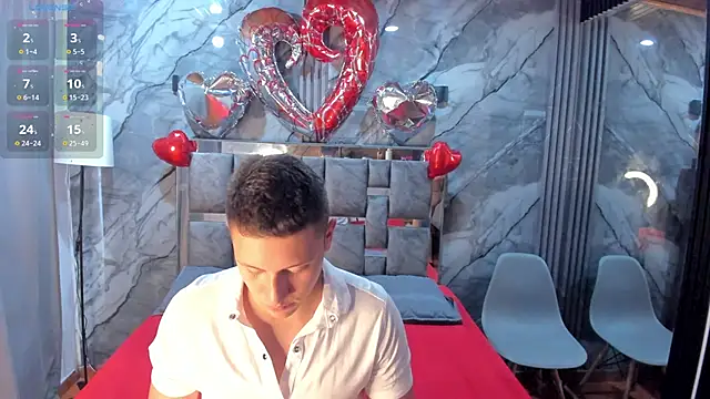 Snapshot of Manson_and_Zoe chatting on February 15, 2026, 11:19 am Manson and Zoe online show from February 15, 2026, 11:19 am