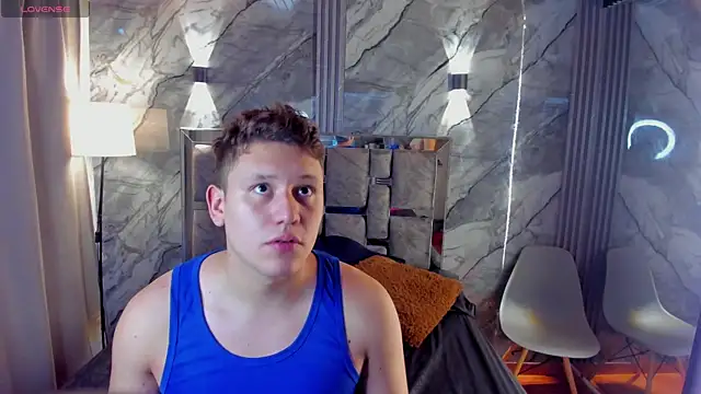 Manson and Zoe online show from April 16, 2026, 11:33 am